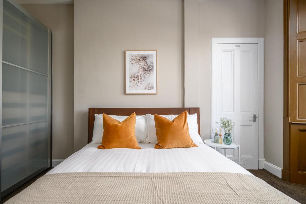 The Holyrood Park Apartment Edinburgh Ngoại thất bức ảnh